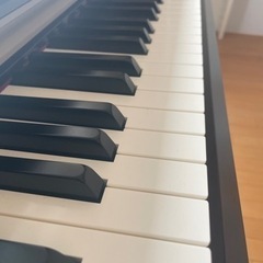 電子ピアノ　椅子付きの画像
