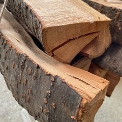 薪　桜の木　　約７キロ　大人気‼︎ 
④  オススメ！の画像