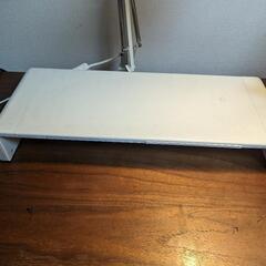 モニタースタンドの画像