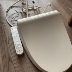 TOSHIBA 温水洗浄便座 クリーンウォッシュ SCS-TCK...