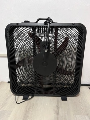 大　扇風機２つ