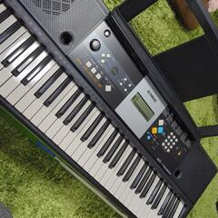 YAMAHA PSR-E223の画像
