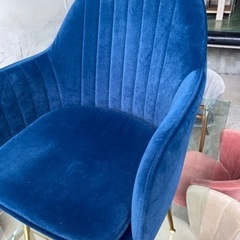 青い椅子★脚金色★の画像