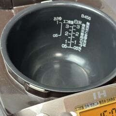 【中古品】象印 IH炊飯ジャー 3合炊き 炊飯器 極め炊き NP-GV05-XT ステンレスブラウンの画像