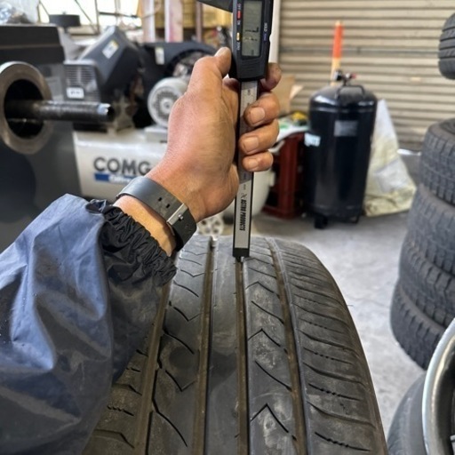 【商談中】215/50-17トーヨーSD7バリ山の入荷です！