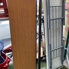 会議テーブルの画像