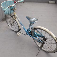 自転車 水色花柄 錆あり 24インチの画像