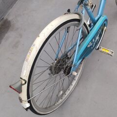 自転車 水色花柄 錆あり 24インチの画像