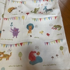 ニトリ　カーテン　２枚セットの画像