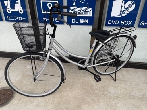 ★極美品　中古自転車！ママチャリ　カゴ付き　シルバー　26インチ　防犯登録ok