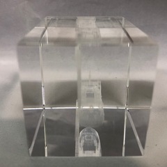 値下げしました　中古　3Dクリスタル　スタンド　52周年 SHIRASEの画像