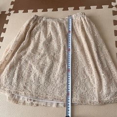 リシェグラマー　スカート　M ベージュの画像