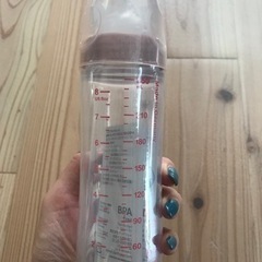 新品未使用NUK250ml哺乳瓶の画像