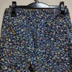 花柄パンツの画像