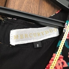 MERCURYDUO 花柄ワンピースの画像