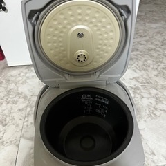 炊飯器の画像