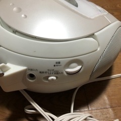 TDKポータブルCDラジオの画像