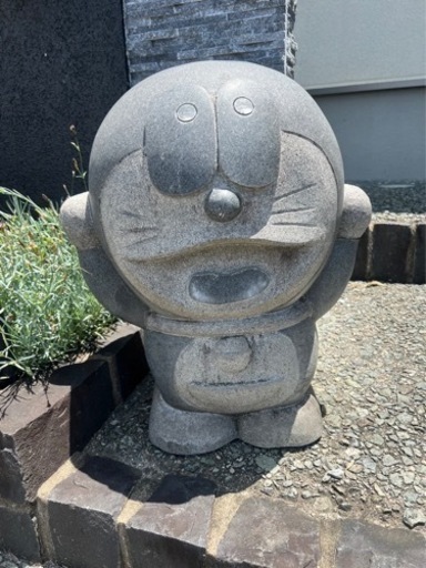 ドラえもん　石像　中古