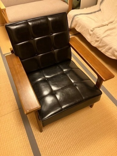 フリッツハンセンの椅子と、 テーブル(たぶんIDEE)セット お洒落！IDEE