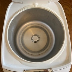 【美品】炊飯器　5.5合炊きの画像