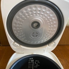 【美品】炊飯器　5.5合炊きの画像