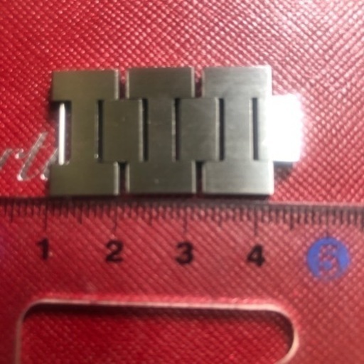 送料無料　純正品　CARTIER カルティエ パシャC　腕時計　ベルトパーツ　　コマ　駒　18mm 　二つセット