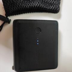 Anker 充電器兼モバイルバッテリーの画像