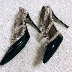 美品！VALENTINO バレンティノ ロックスタッズ ヒール パンプスの画像
