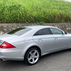 ジモティ限定売り切り掲載　メルセデス・ベンツ　CLS500  整備済み 赤革　サンルーフ　シートヒーター　フルセグの画像