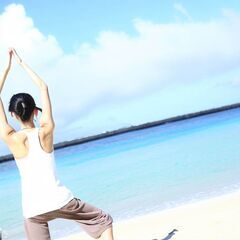 🌅🧘‍♀️サンライズヨガ in 沖縄: 梅雨明け特別企画🎊
