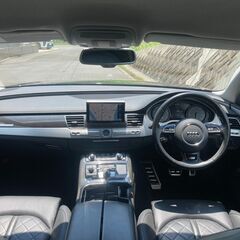 ジモティ限定売り切り掲載 アウディ　Ｓ８　整備済み 希少車　フルセグ　電動リアゲート　ＥＴＣ　バックカメラの画像