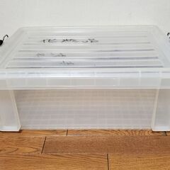 アイリスオーヤマ バックルコンテナ 収納ケース 半透明 BL-22 蓋付きの画像