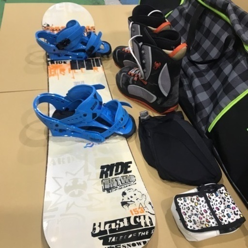 ride スノーボード　153cm Burton ビンディング　ソフトケース セット　ブーツ　パスケース　ヒップパッド
