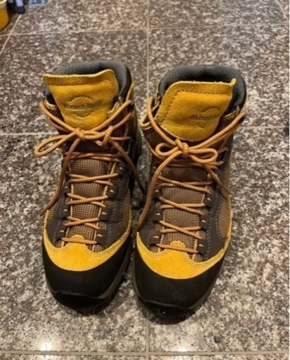 モンベル　トレッキングシューズ
