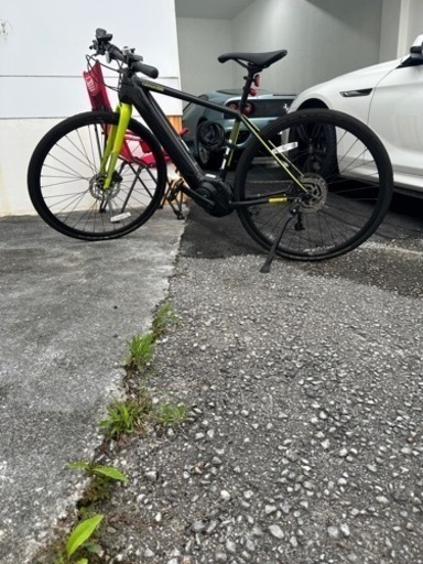 キャノデール　電動アシスト　クロスバイク