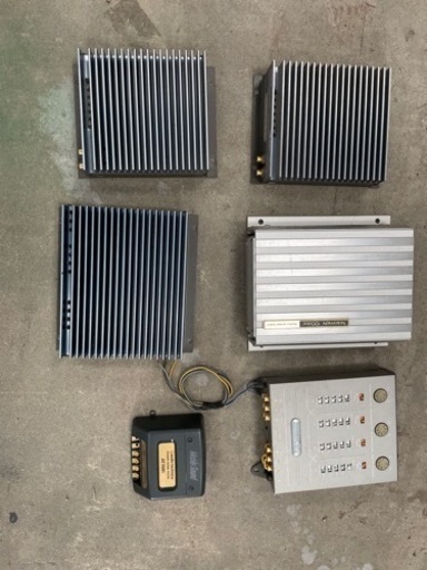 スピーカーアンプウーファー