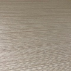 【至急】コンセント穴付き パソコンデスクの画像