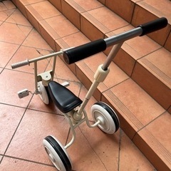 子ども三輪車　手押し棒付きの画像