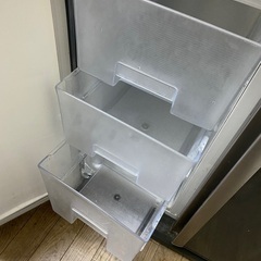 両開きドア　冷蔵庫の画像