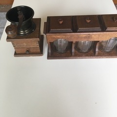 手動式コーヒーミル　コーヒー豆入れ