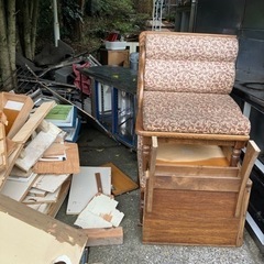 【商談成立】義務用冷蔵庫やソファなどを回収の画像
