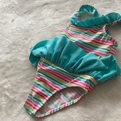 女の子‼️フリル水着 90‼️トイザらス　虹色　蛍光色の画像