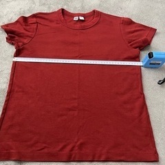 【お取引中】ユニクロ　Tシャツの画像