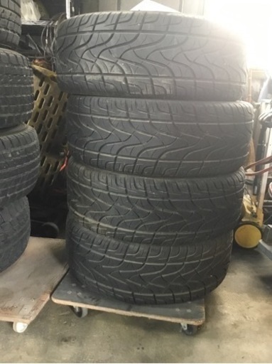 タイヤ　4個