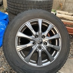 スタッドレスタイヤ　215/60R/16