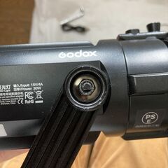 【難あり・格安】Godox S30 スポットライト LED フォーカススポットライト 写真撮影照明機材 定常光　照明ライト ボックスライト フォトスタジオ 、撮影スタジオ、人物撮影・ポートレート撮影・動画撮影・メイク・自撮り撮影・他撮り撮影・tiktok撮影・youtube撮影・Live配信にの画像