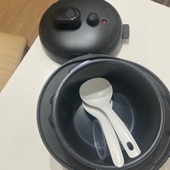 COMFEE' 電気圧力鍋/炊飯器マイコン式 容量2.5Lの画像