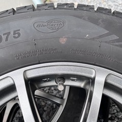 17インチスタッドレスタイヤホイール付きの画像