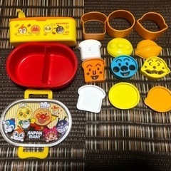 コンビ　マグマグ、食器セット、お弁当用品、離乳食保存容器、搾乳器などの画像