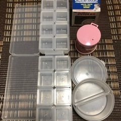 コンビ　マグマグ、食器セット、お弁当用品、離乳食保存容器、搾乳器などの画像